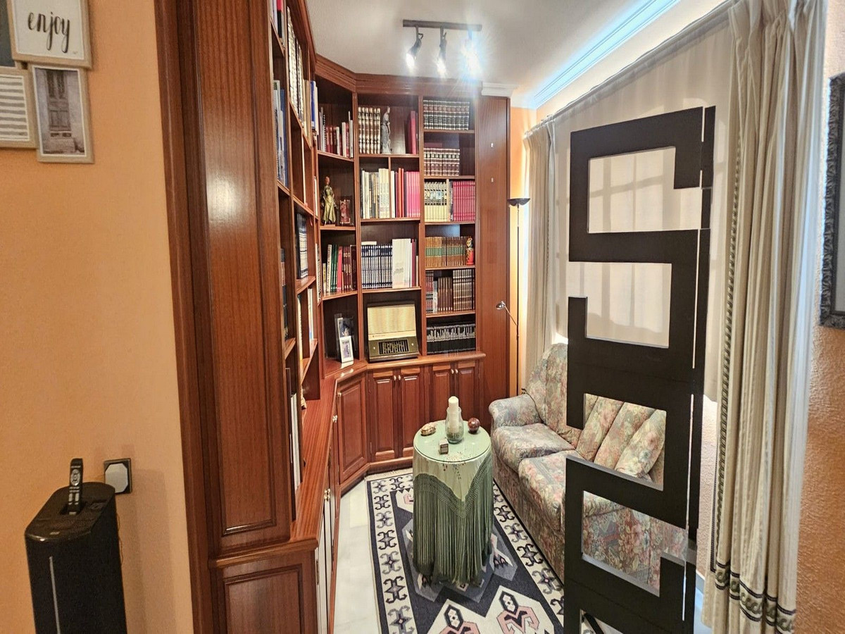 Duplex te koop in Fuengirola | 5 slaapkamers H5314933