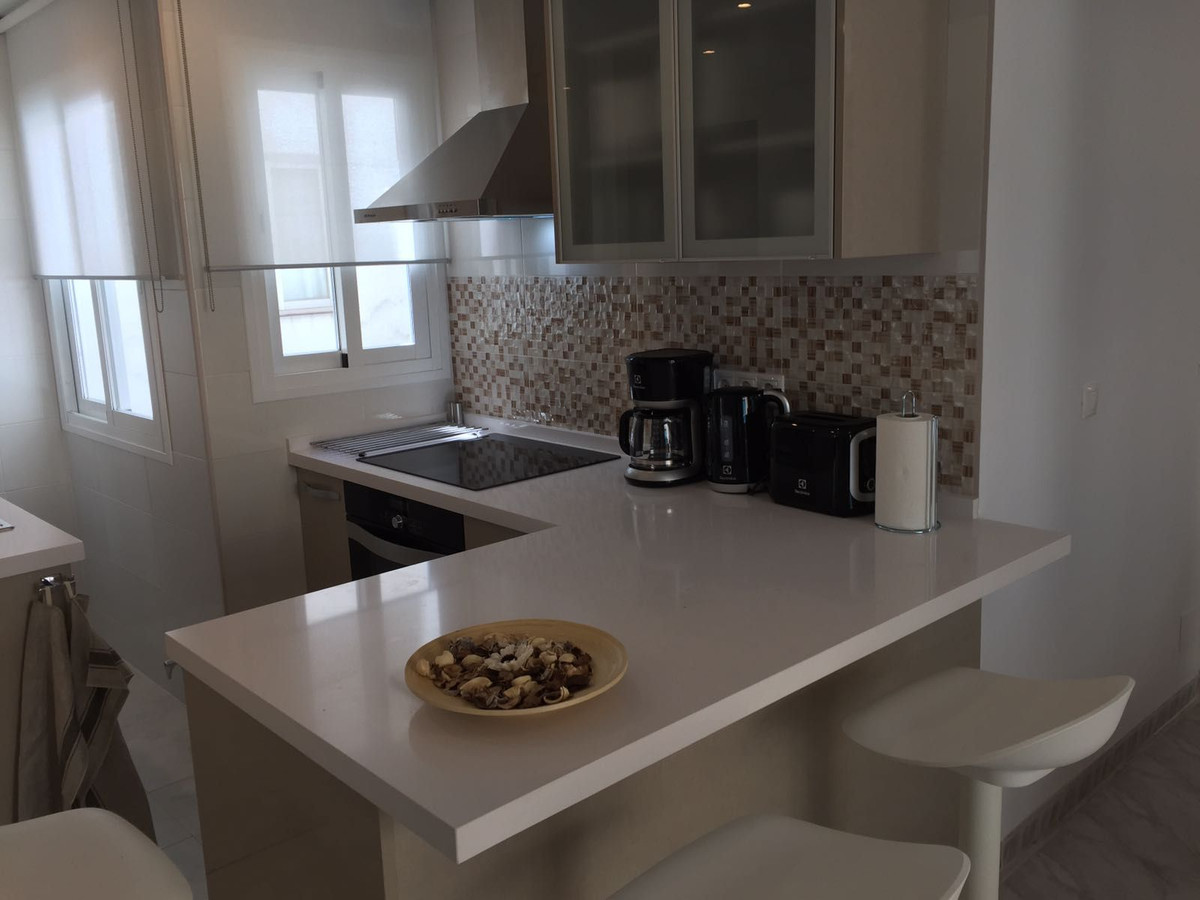 Appartement te koop in Fuengirola | 2 slaapkamers H5315083