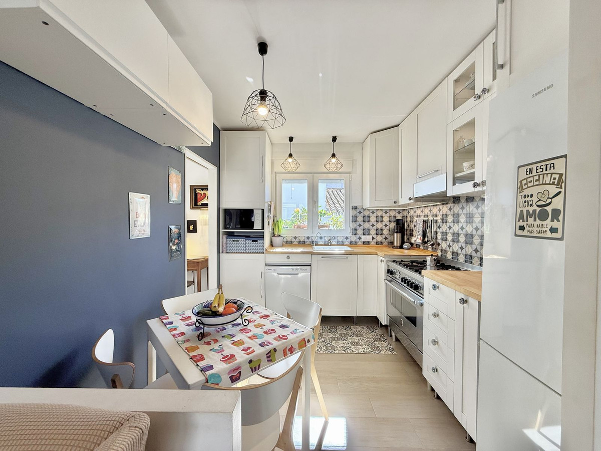 Appartement te koop in Fuengirola | 2 slaapkamers H5315299