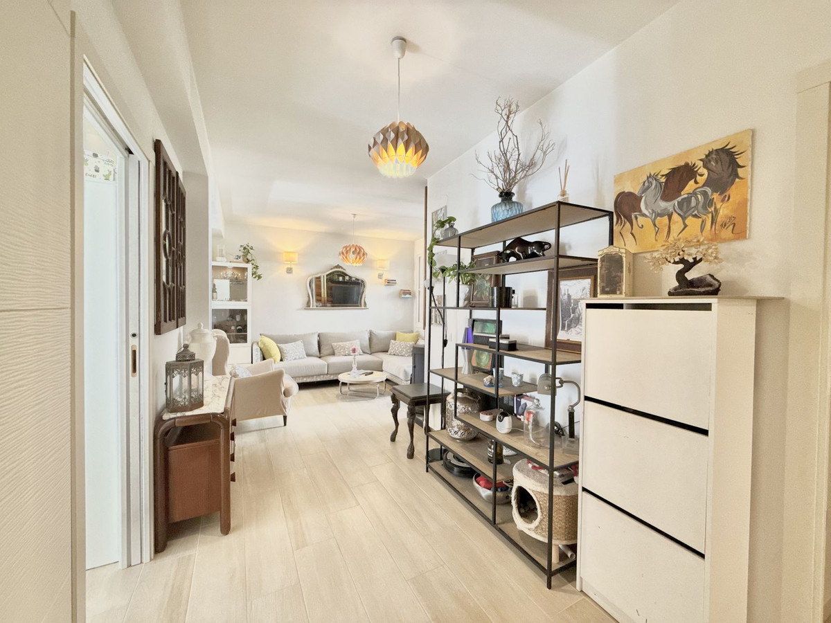 Appartement te koop in Fuengirola | 2 slaapkamers H5315299