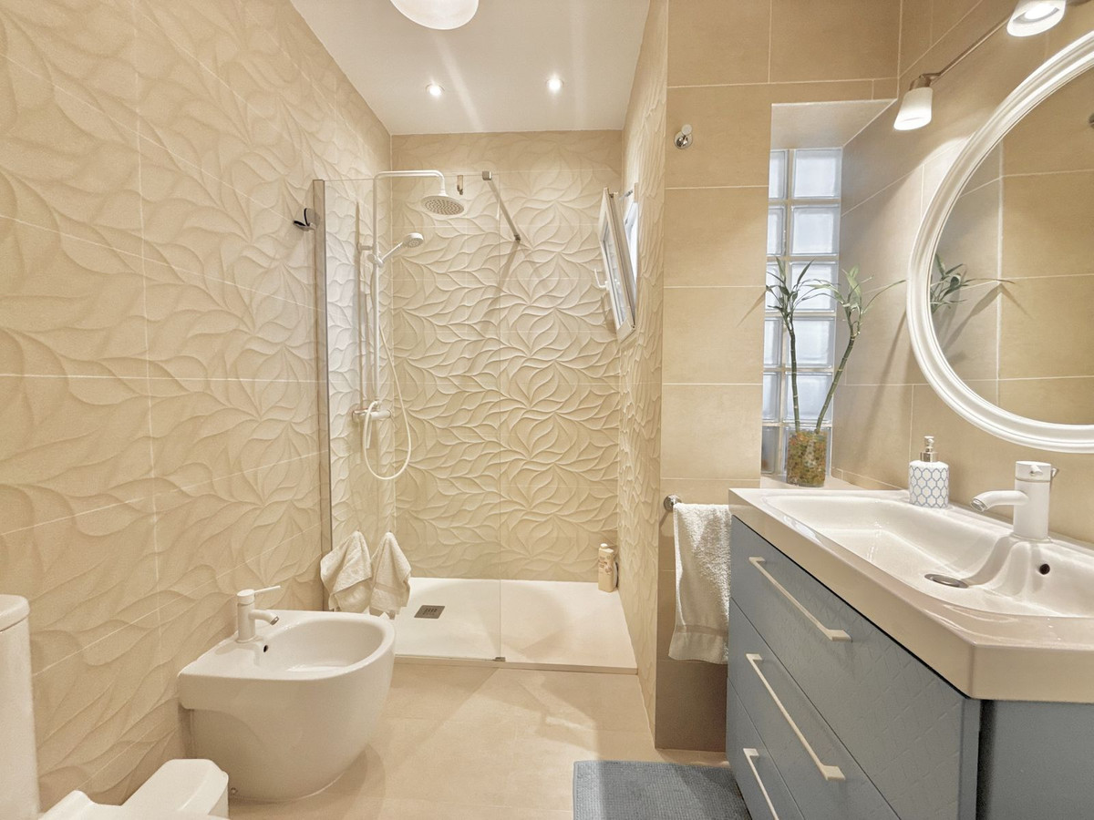 Appartement te koop in Fuengirola | 2 slaapkamers H5315299