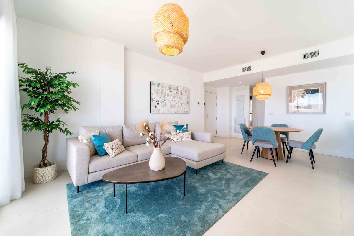 Appartement te koop in Fuengirola | 2 slaapkamers H5318179