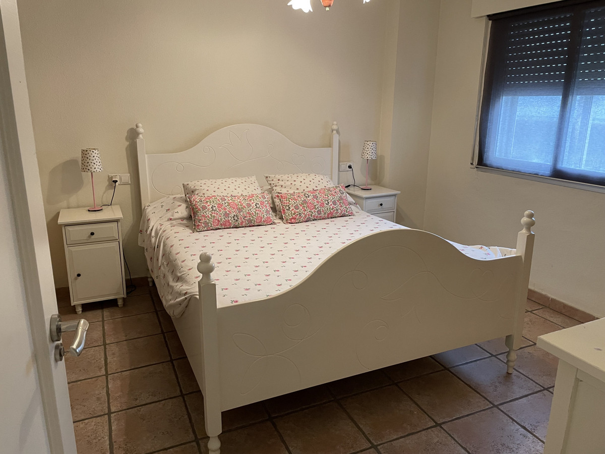 Appartement te koop in Fuengirola | 2 slaapkamers H5318266