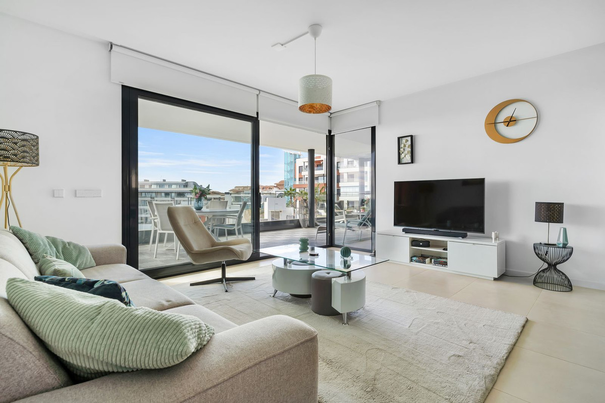 Appartement te koop in Fuengirola | 4 slaapkamers H5320015