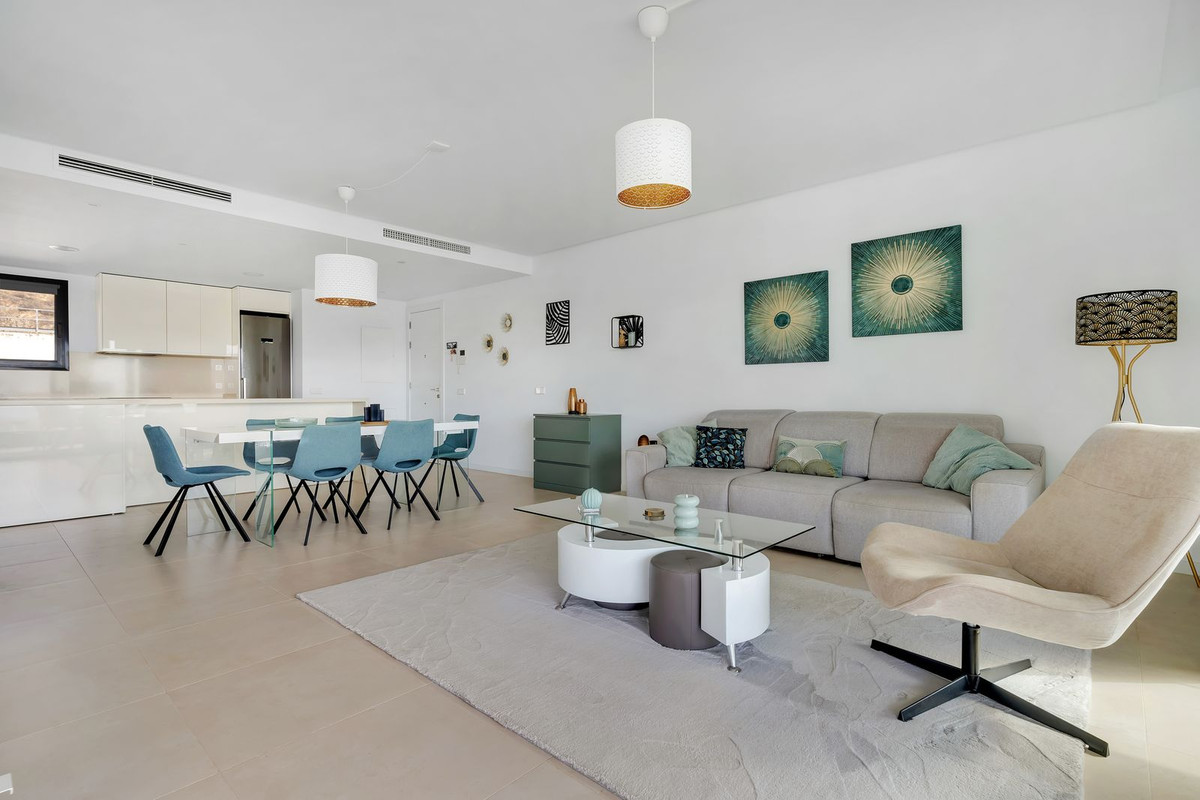 Appartement te koop in Fuengirola | 4 slaapkamers H5320015