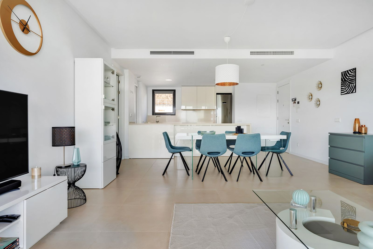 Appartement te koop in Fuengirola | 4 slaapkamers H5320015