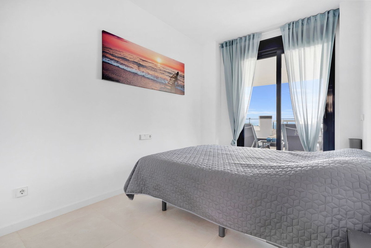 Appartement te koop in Fuengirola | 4 slaapkamers H5320015