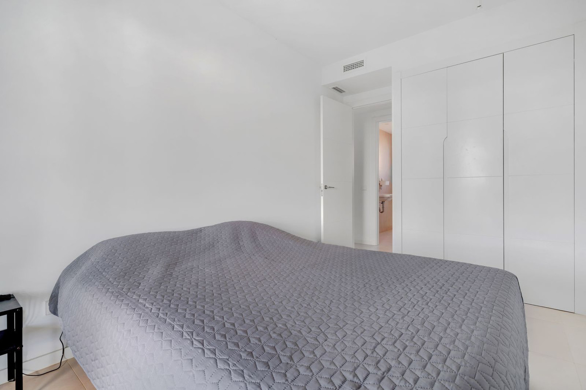 Appartement te koop in Fuengirola | 4 slaapkamers H5320015