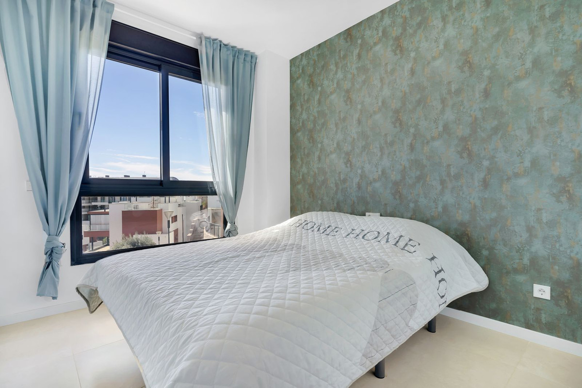 Appartement te koop in Fuengirola | 4 slaapkamers H5320015