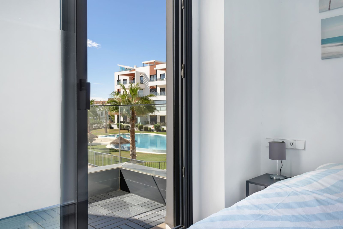 Appartement te koop in Fuengirola | 4 slaapkamers H5320015