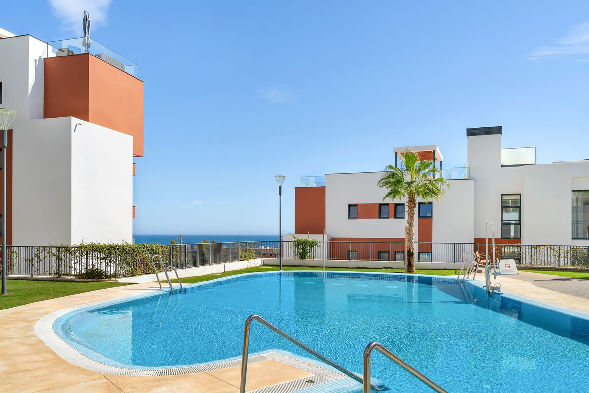 Appartement te koop in Fuengirola | 4 slaapkamers H5320015
