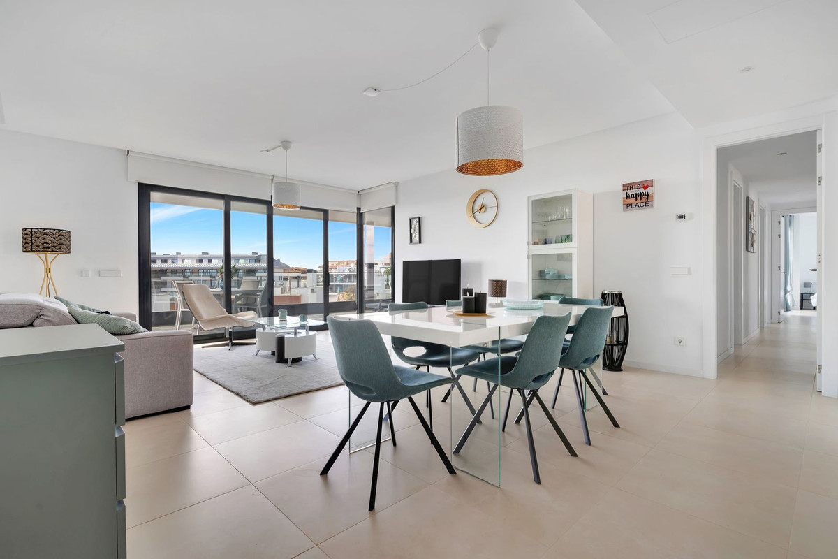 Appartement te koop in Fuengirola | 4 slaapkamers H5320015