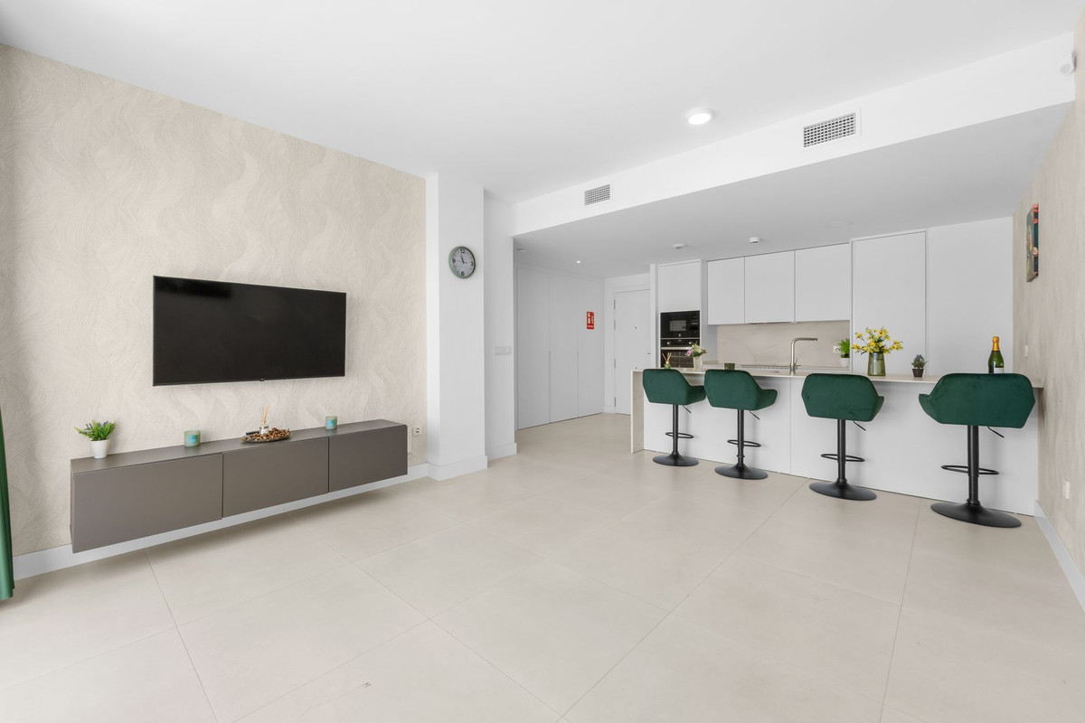 Appartement te koop in Fuengirola | 2 slaapkamers H5320048