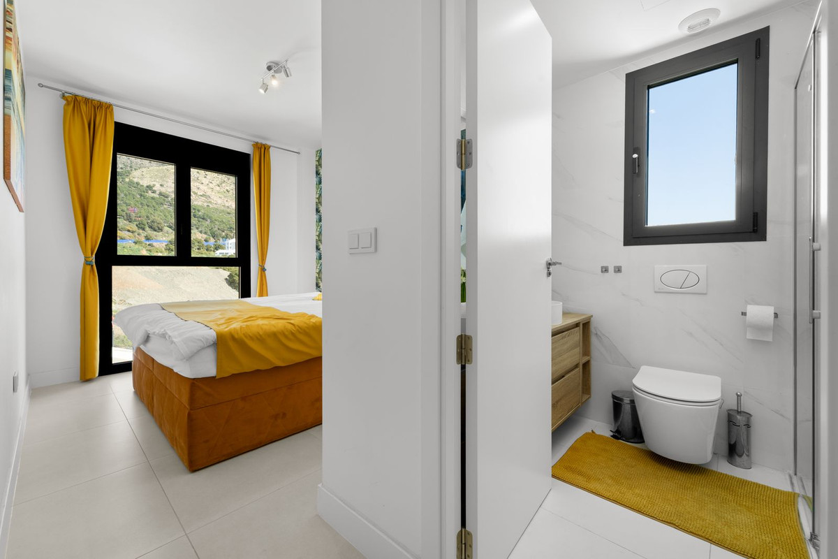 Appartement te koop in Fuengirola | 3 slaapkamers H5320057