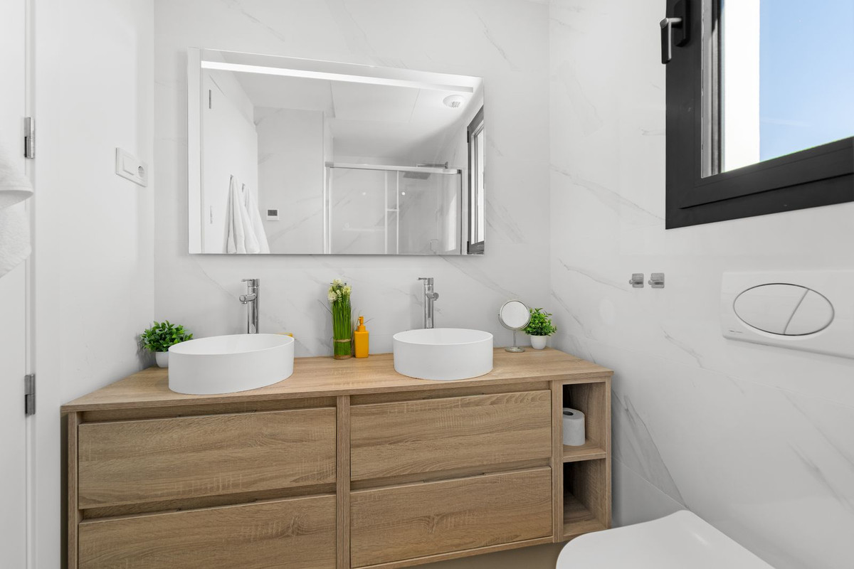 Appartement te koop in Fuengirola | 3 slaapkamers H5320057