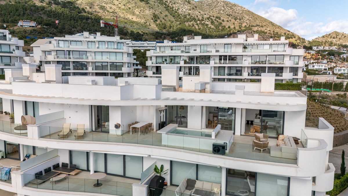 Penthouse te koop in Fuengirola | 3 slaapkamers H5324248