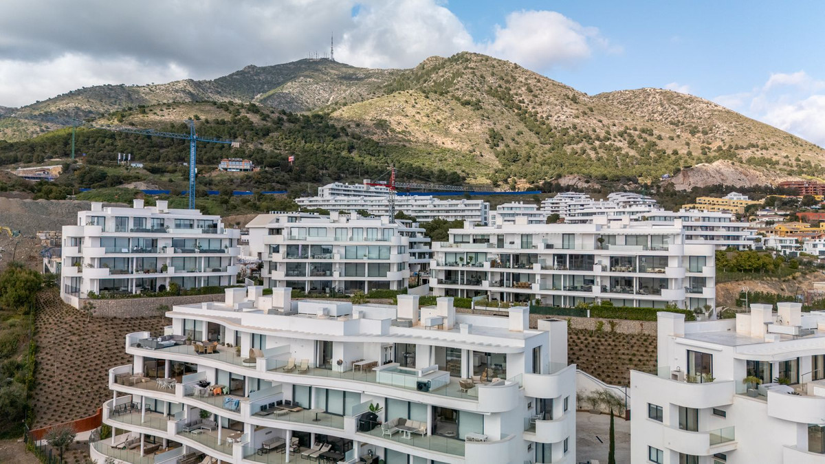 Penthouse te koop in Fuengirola | 3 slaapkamers H5324248