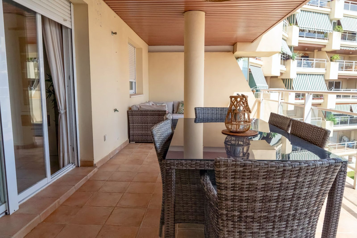 Appartement te koop in Fuengirola | 2 slaapkamers H5324632