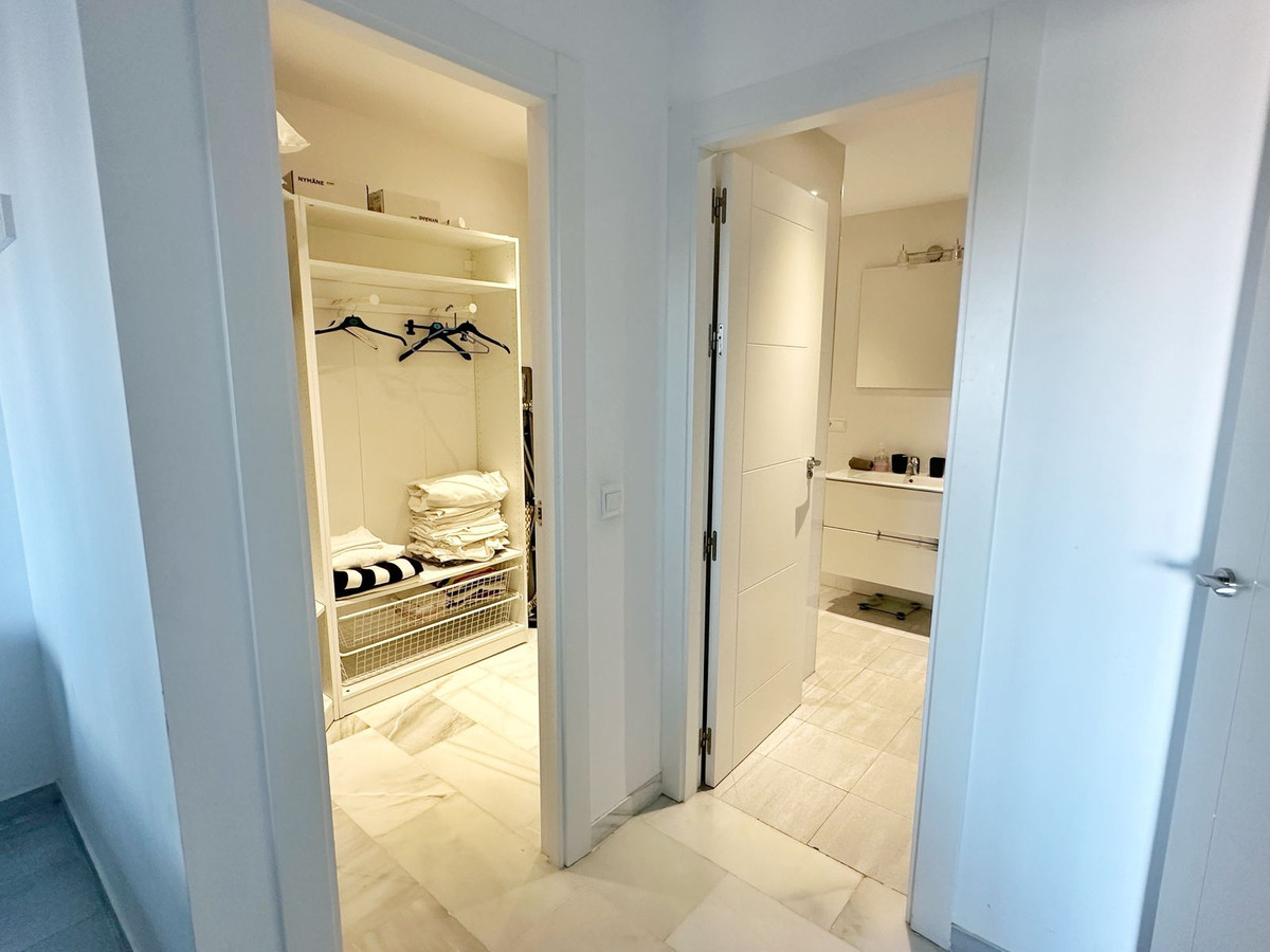 Appartement te koop in Fuengirola | 4 slaapkamers H5325058