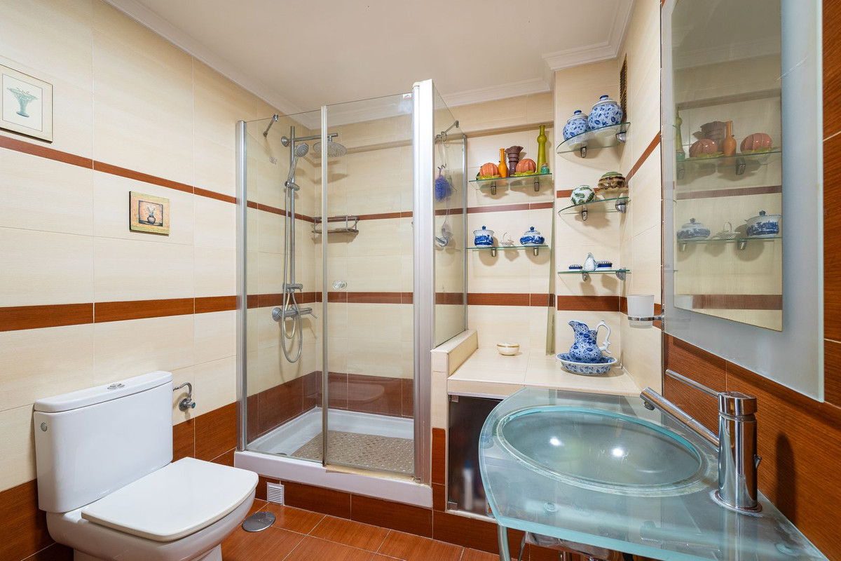 Appartement te koop in Fuengirola | 2 slaapkamers H5327677