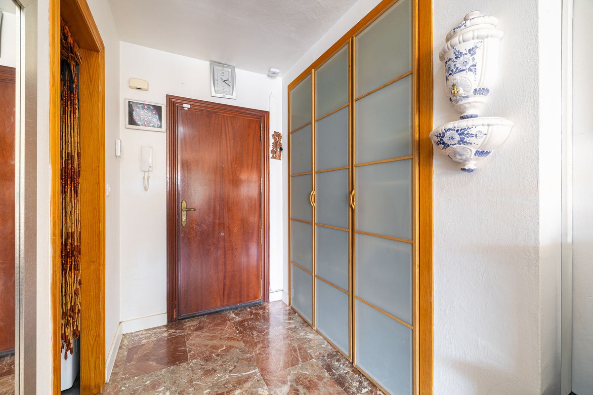 Appartement te koop in Fuengirola | 2 slaapkamers H5327677