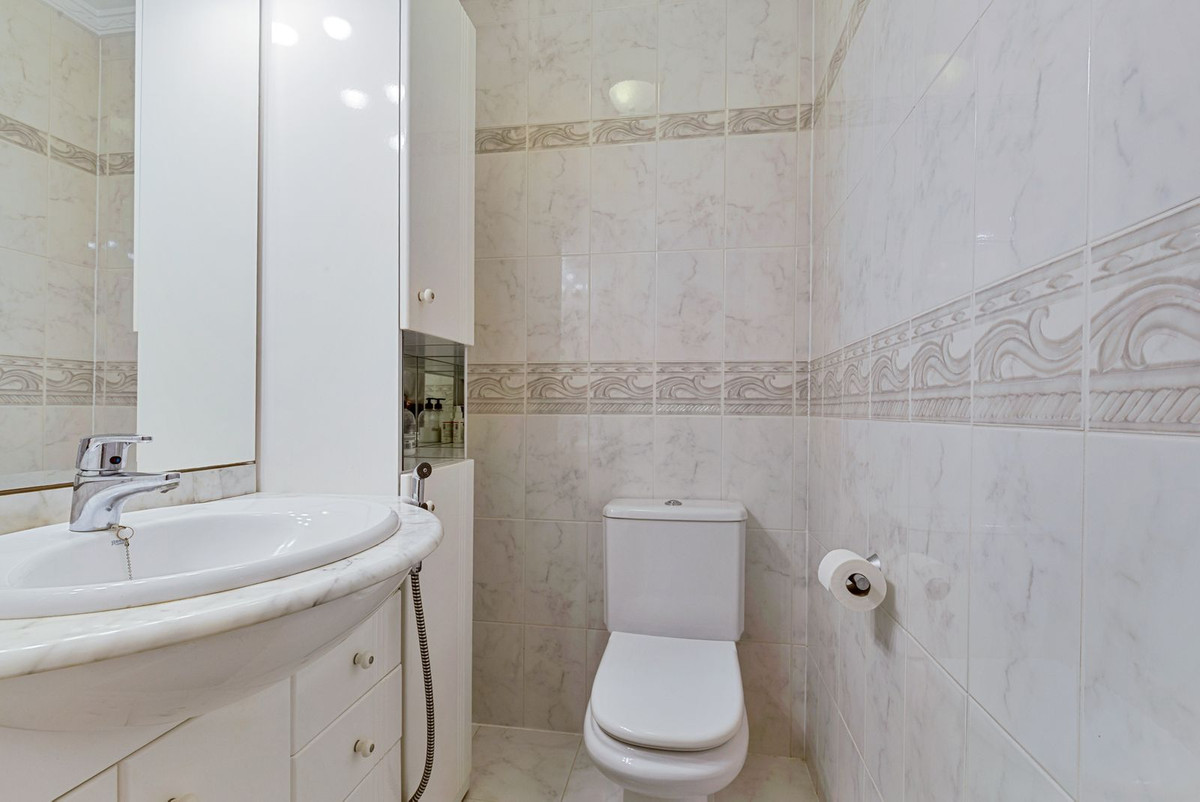 Appartement te koop in Fuengirola | 2 slaapkamers H5333011