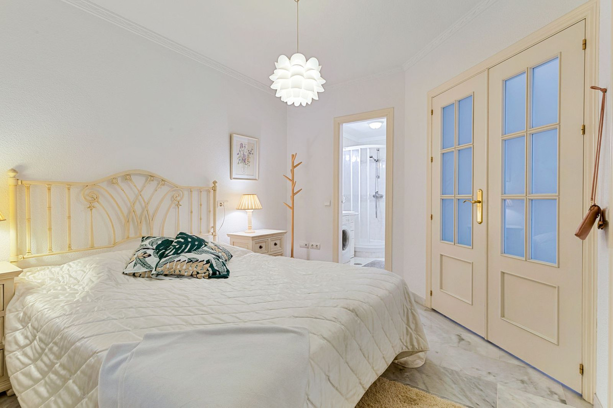 Appartement te koop in Fuengirola | 2 slaapkamers H5333011