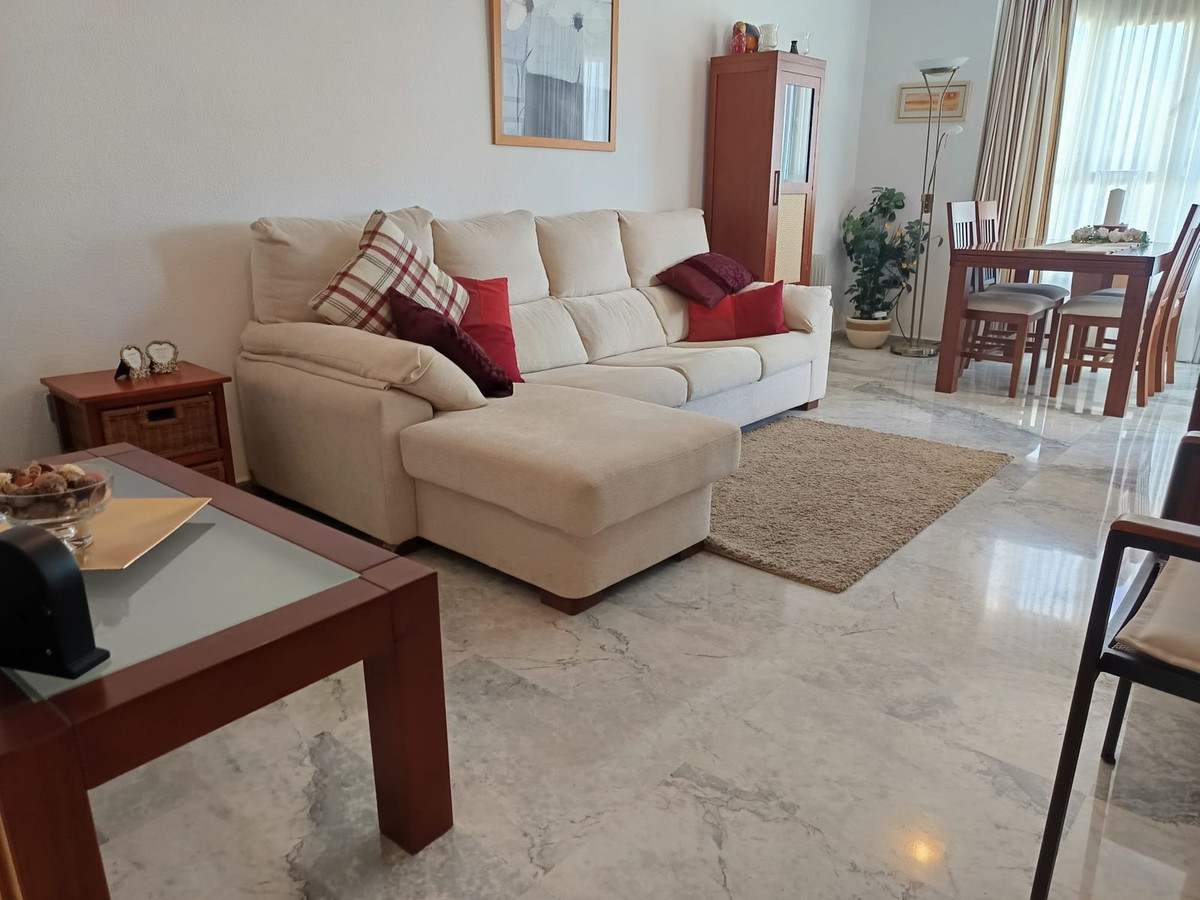 Appartement te koop in Fuengirola | 2 slaapkamers H5336395