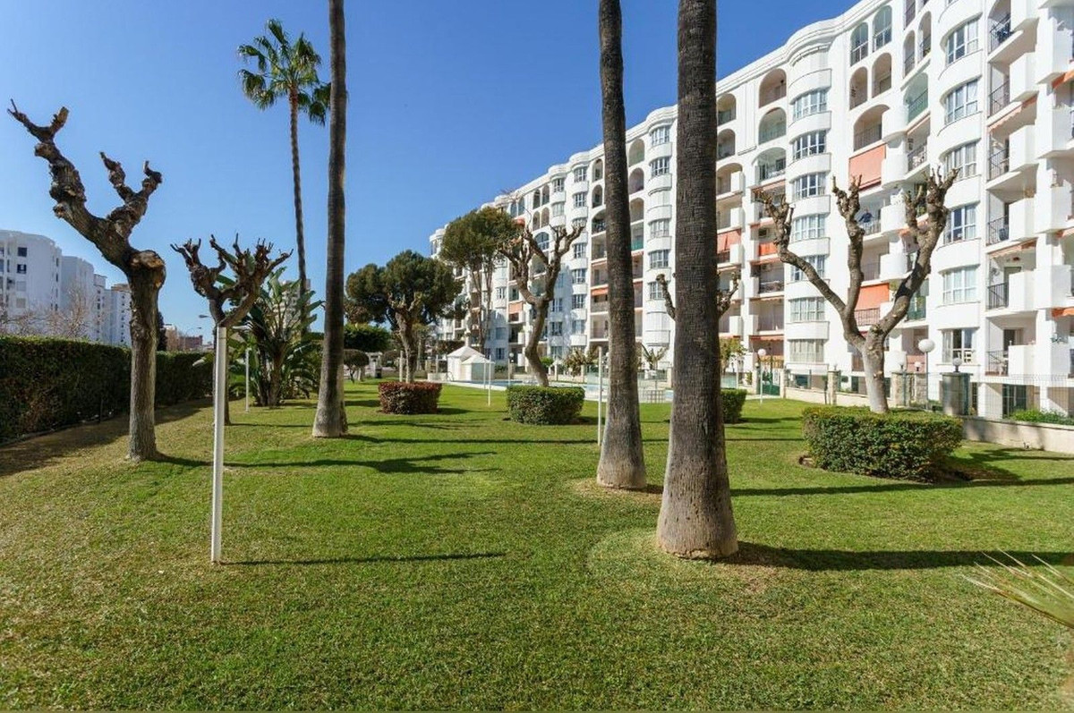Appartement te koop in Fuengirola | 2 slaapkamers H5336395