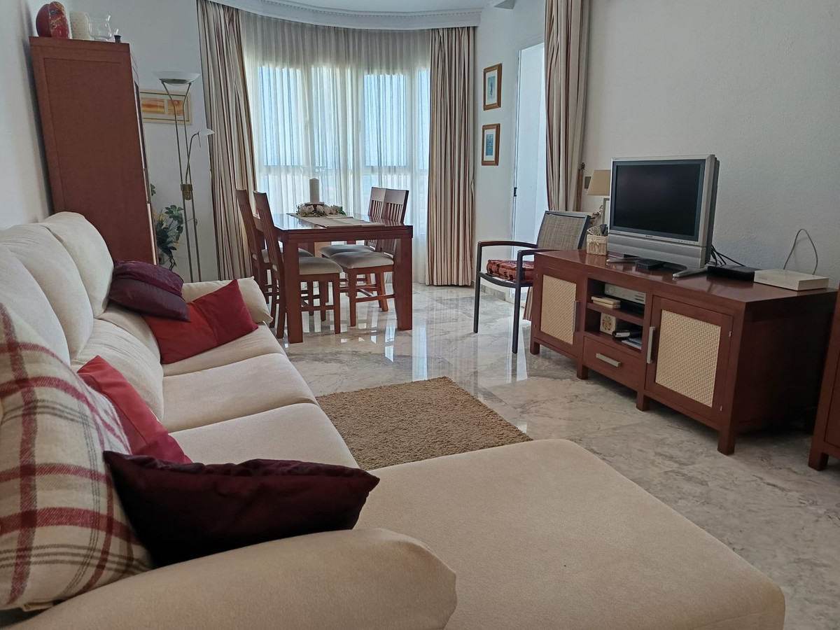 Appartement te koop in Fuengirola | 2 slaapkamers H5336395