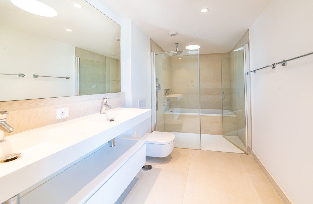 Property main view 60