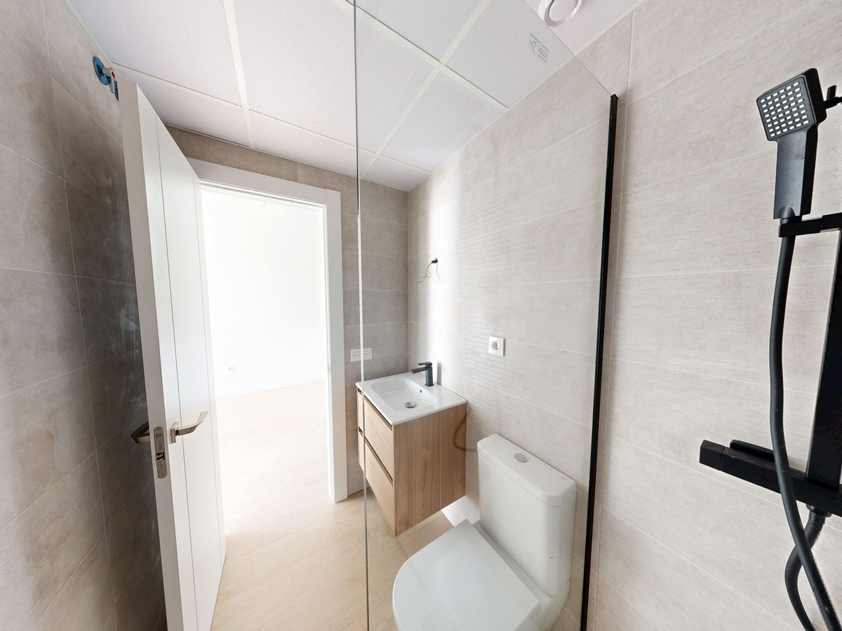 Appartement te koop in Fuengirola | 2 slaapkamers H5337049