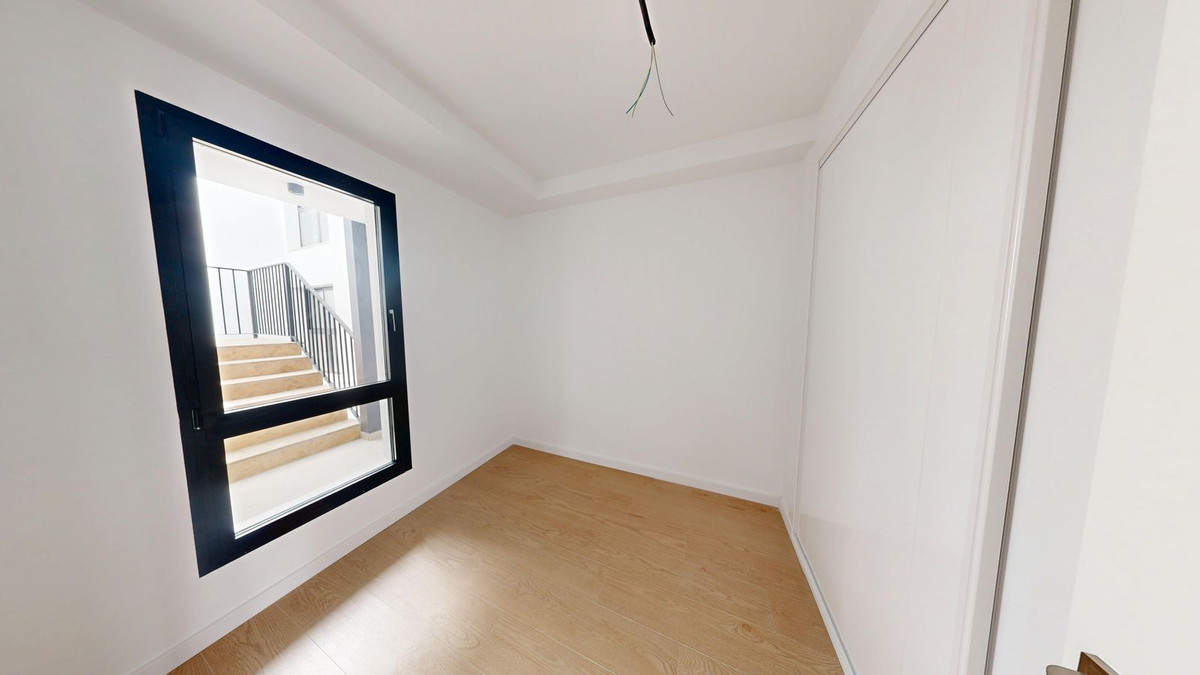 Appartement te koop in Fuengirola | 2 slaapkamers H5337049