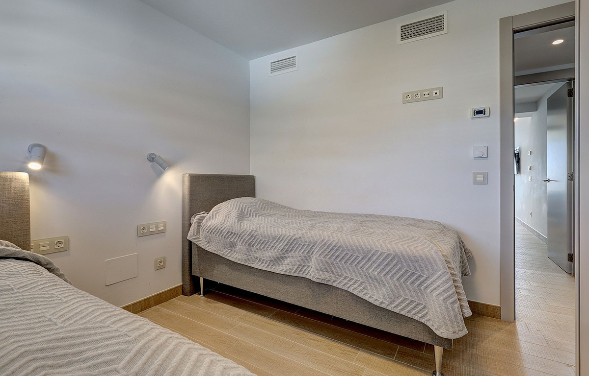 Appartement te koop in Fuengirola | 2 slaapkamers H5340919