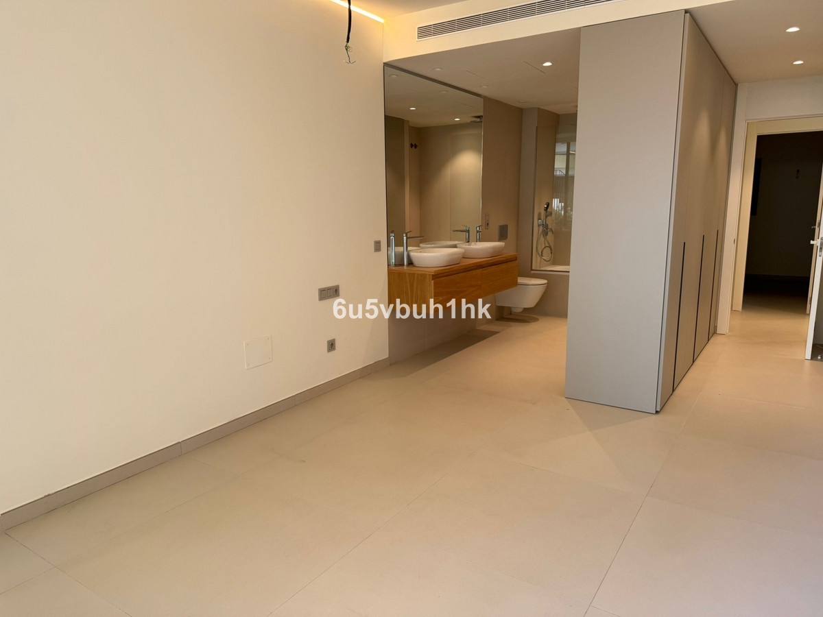 Appartement te koop in Fuengirola | 2 slaapkamers H5341894