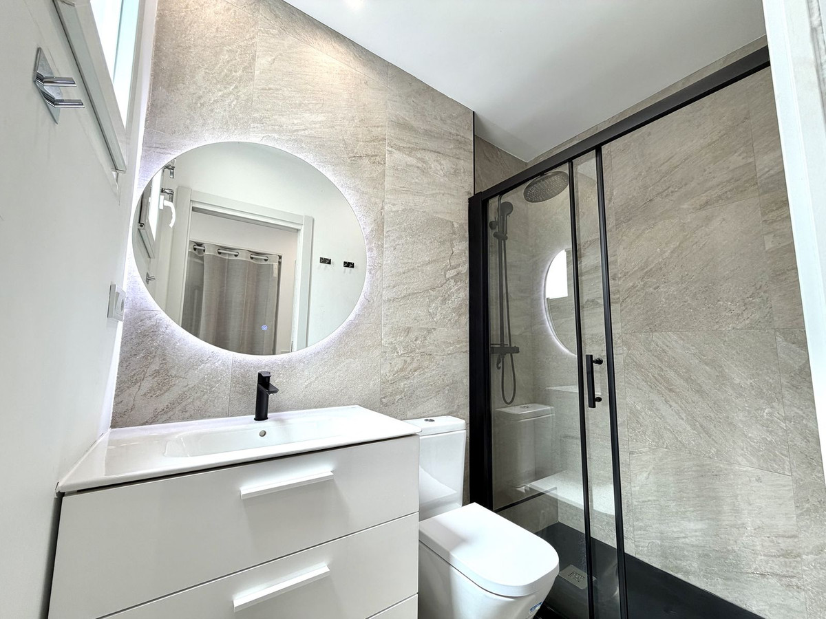 Appartement te koop in Fuengirola | 2 slaapkamers H5344309