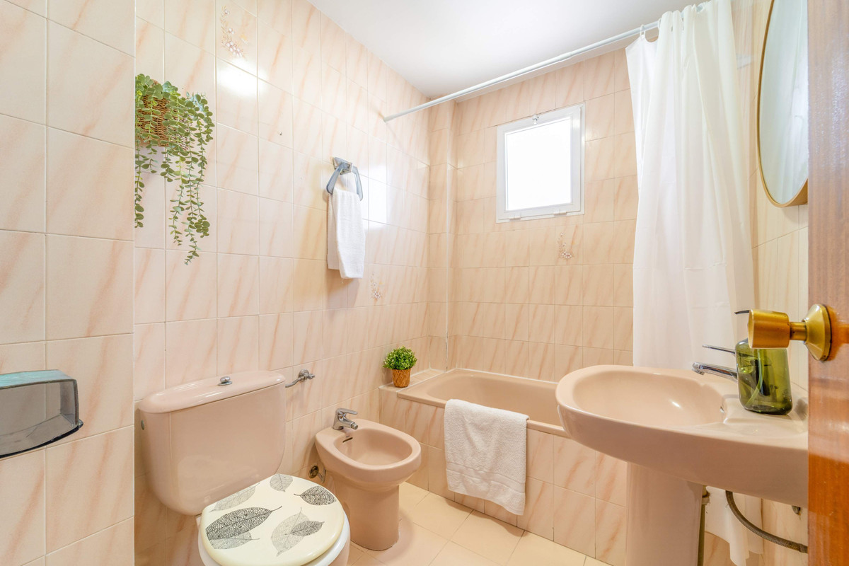 Appartement te koop in Fuengirola | 3 slaapkamers H5344726