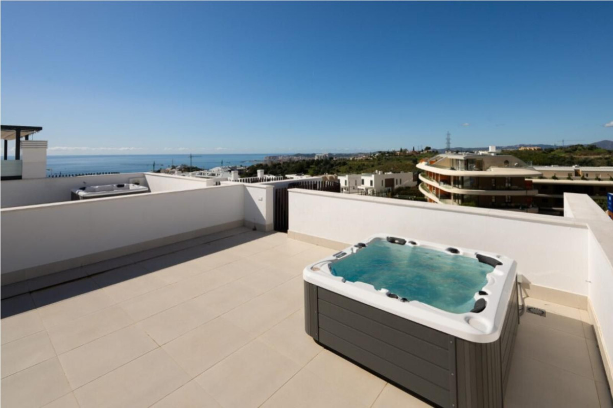 Penthouse te koop in Fuengirola | 2 slaapkamers H5347810