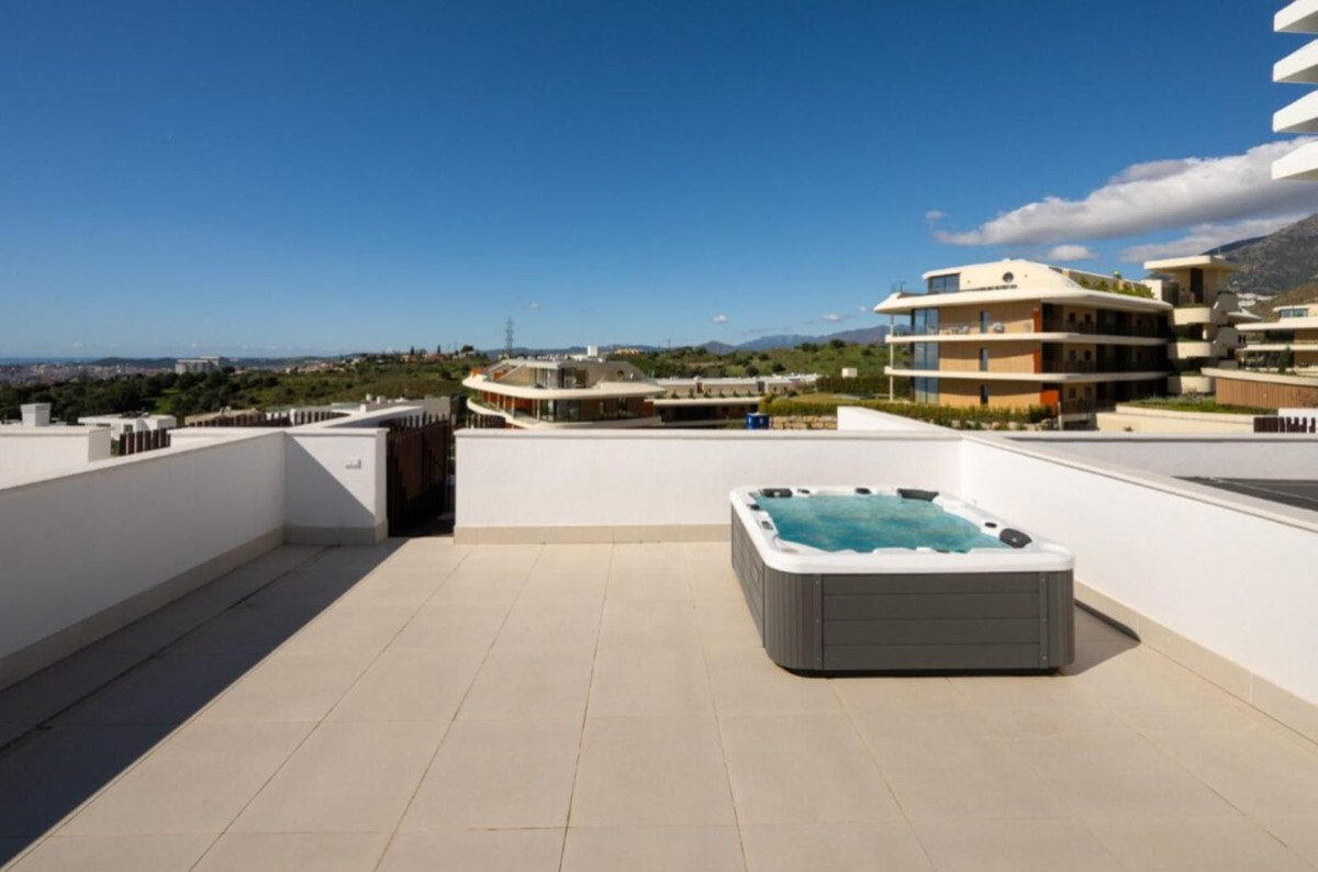 Penthouse te koop in Fuengirola | 2 slaapkamers H5347810