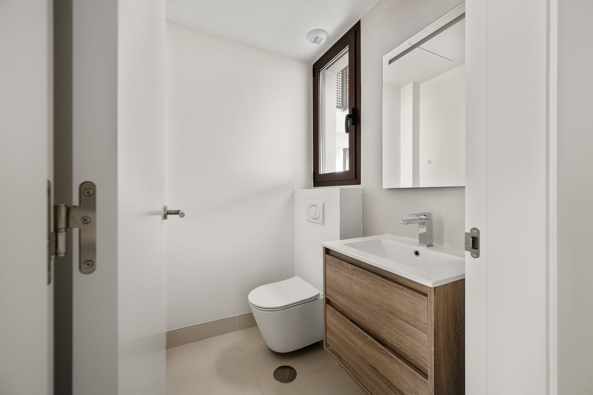 Appartement te koop in Fuengirola | 3 slaapkamers H5347834