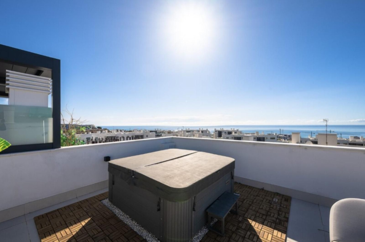 Penthouse te koop in Fuengirola | 2 slaapkamers H5347858