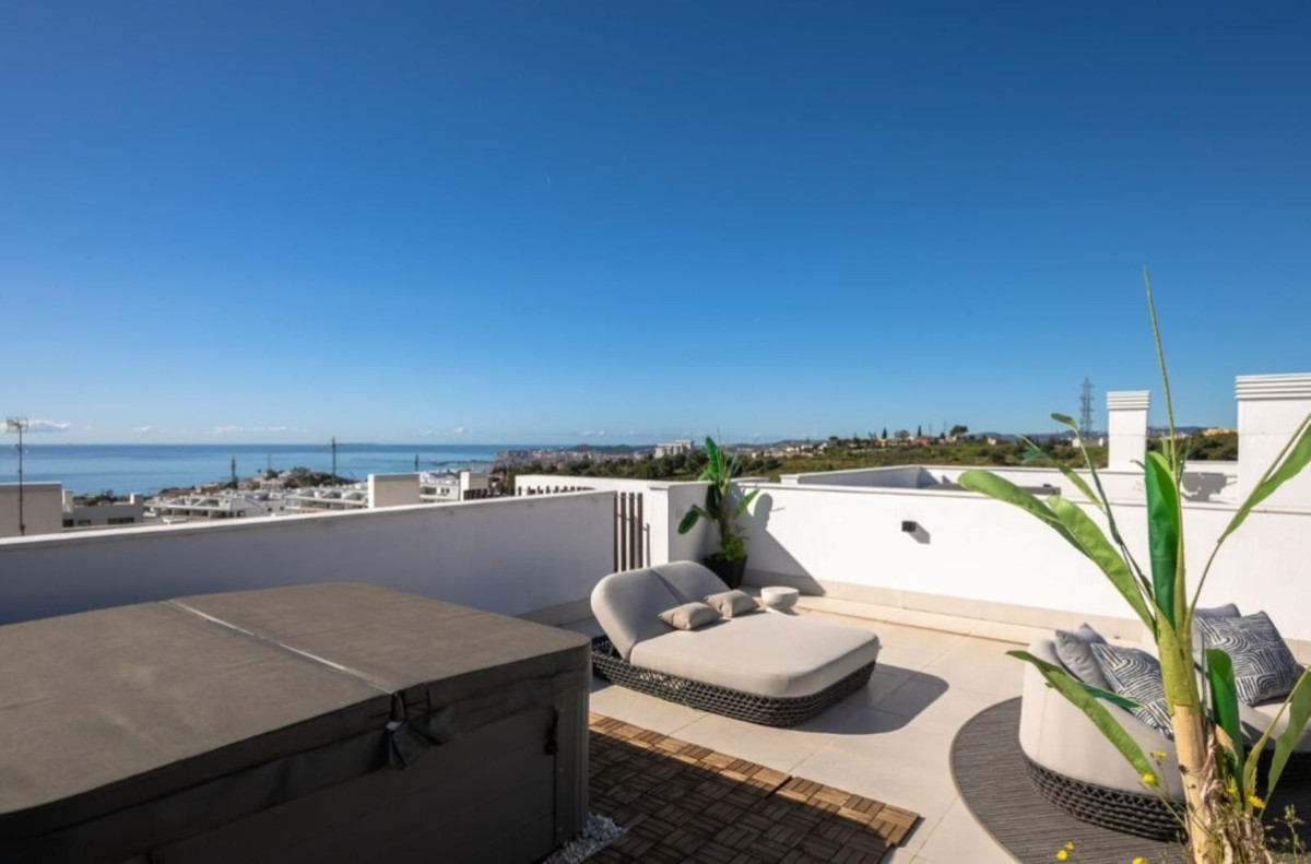 Penthouse te koop in Fuengirola | 2 slaapkamers H5347858