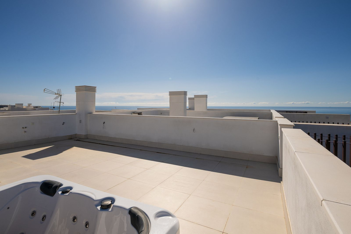 Penthouse te koop in Fuengirola | 2 slaapkamers H5347903