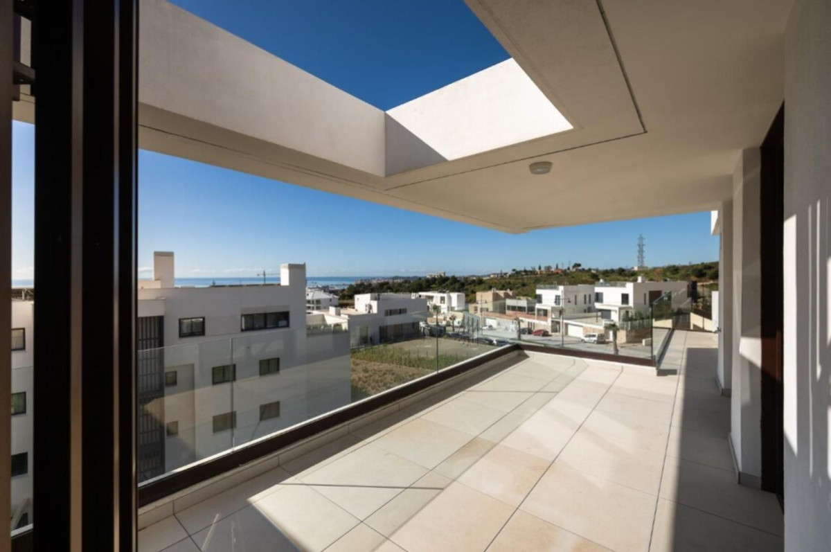 Appartement te koop in Fuengirola | 2 slaapkamers H5347933