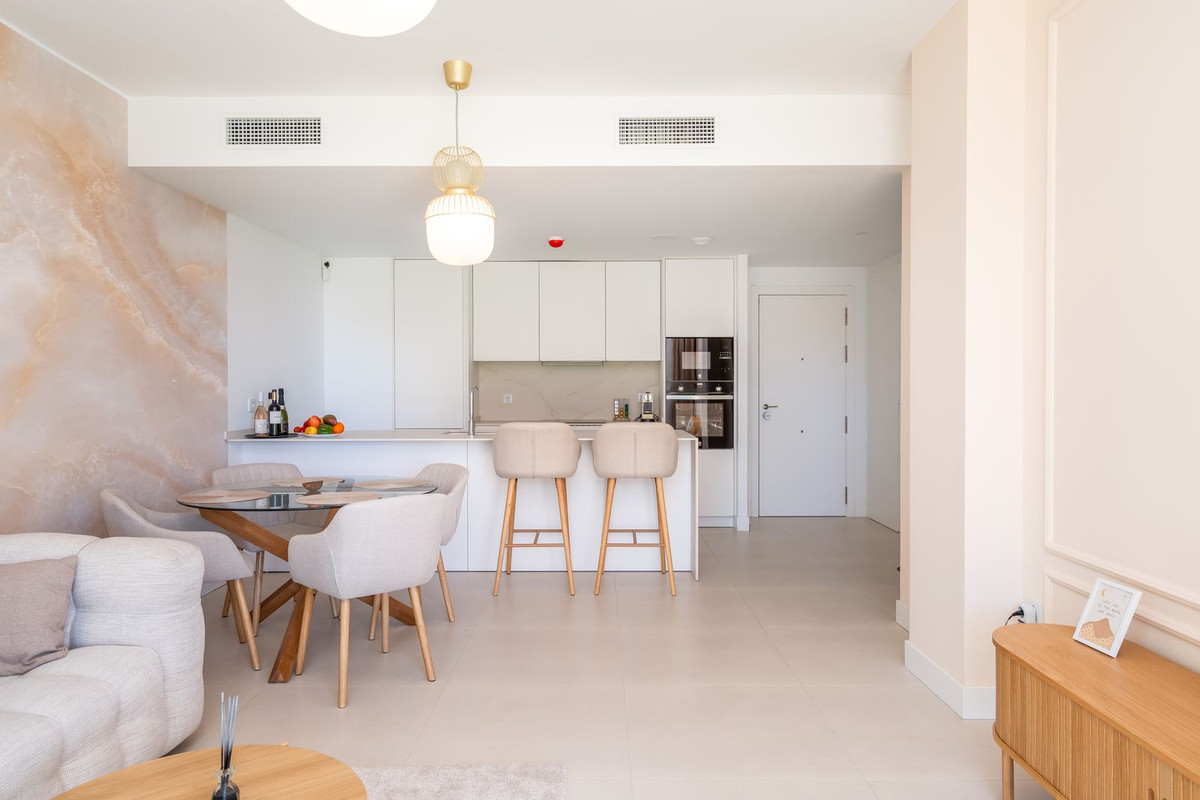 Appartement te koop in Fuengirola | 2 slaapkamers H5348746