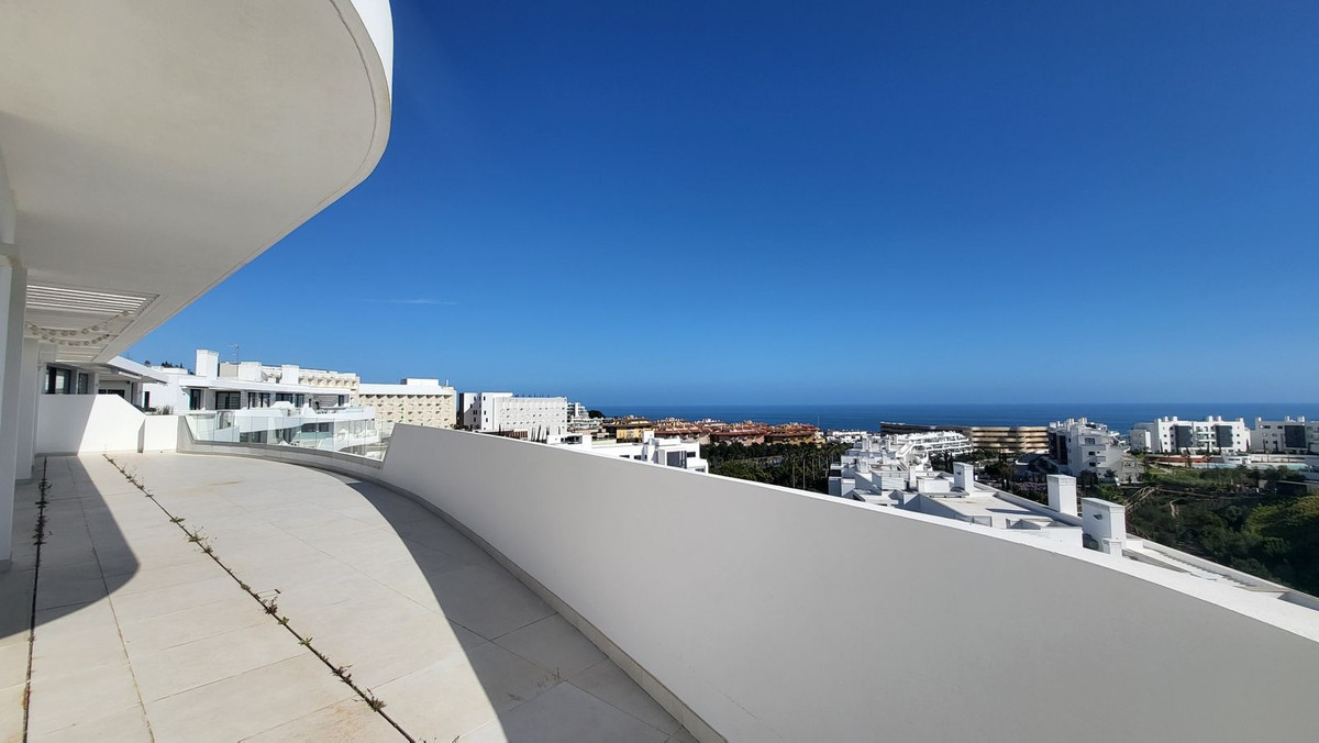 Penthouse te koop in Fuengirola | 3 slaapkamers H5350555