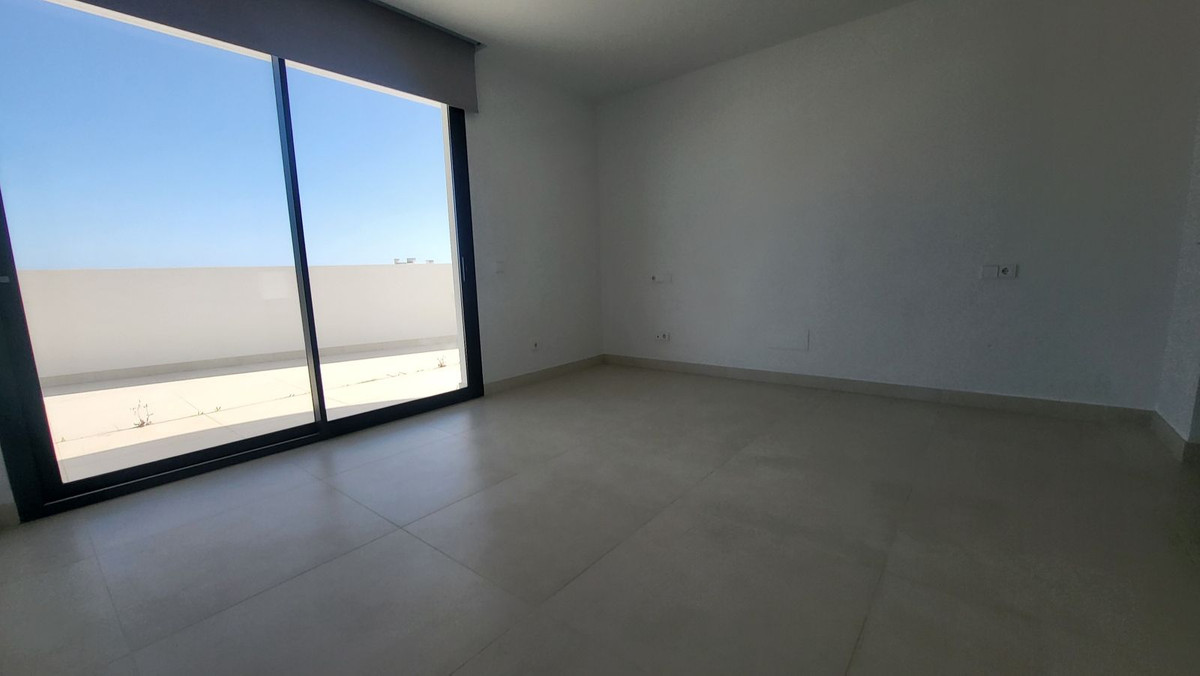 Penthouse te koop in Fuengirola | 3 slaapkamers H5350555
