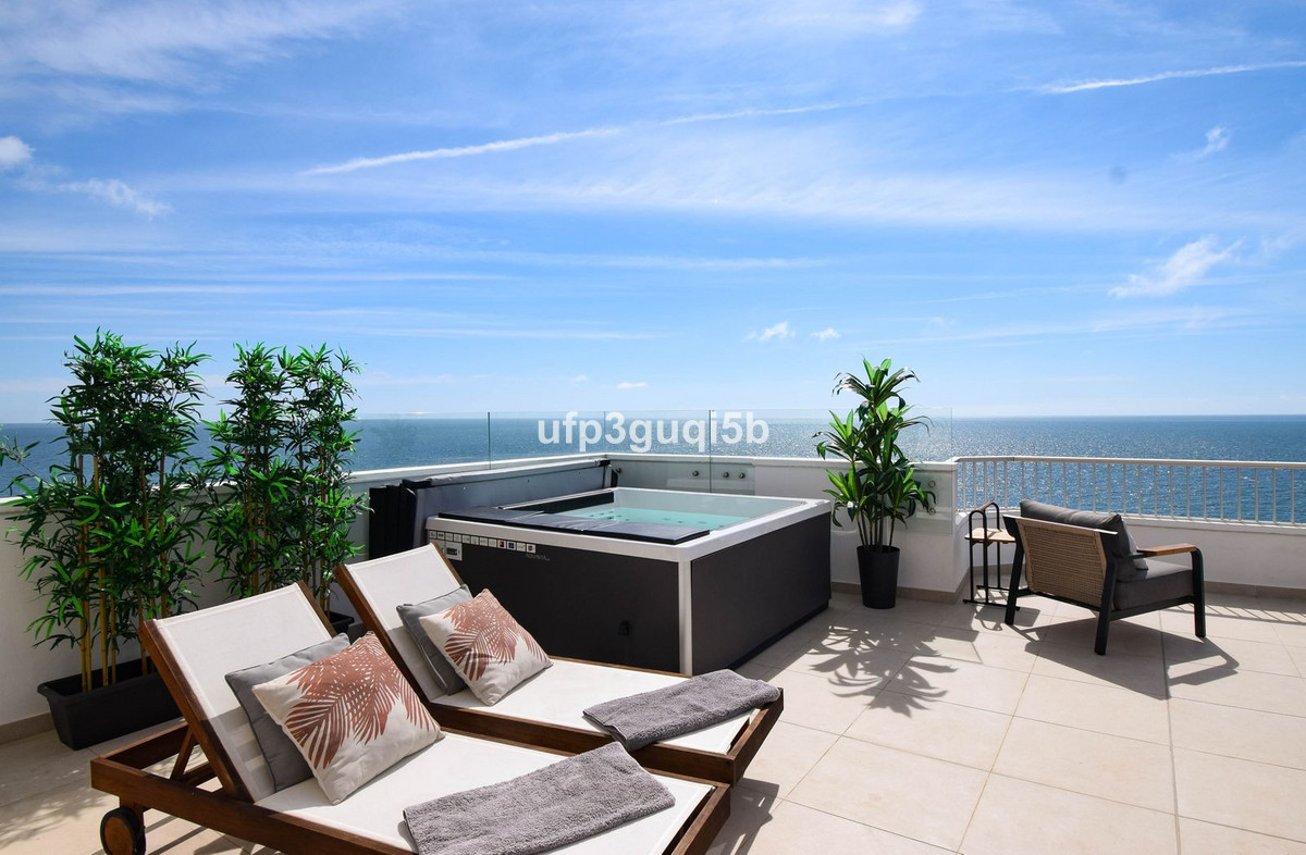 Penthouse te koop in Fuengirola | 3 slaapkamers H5353516