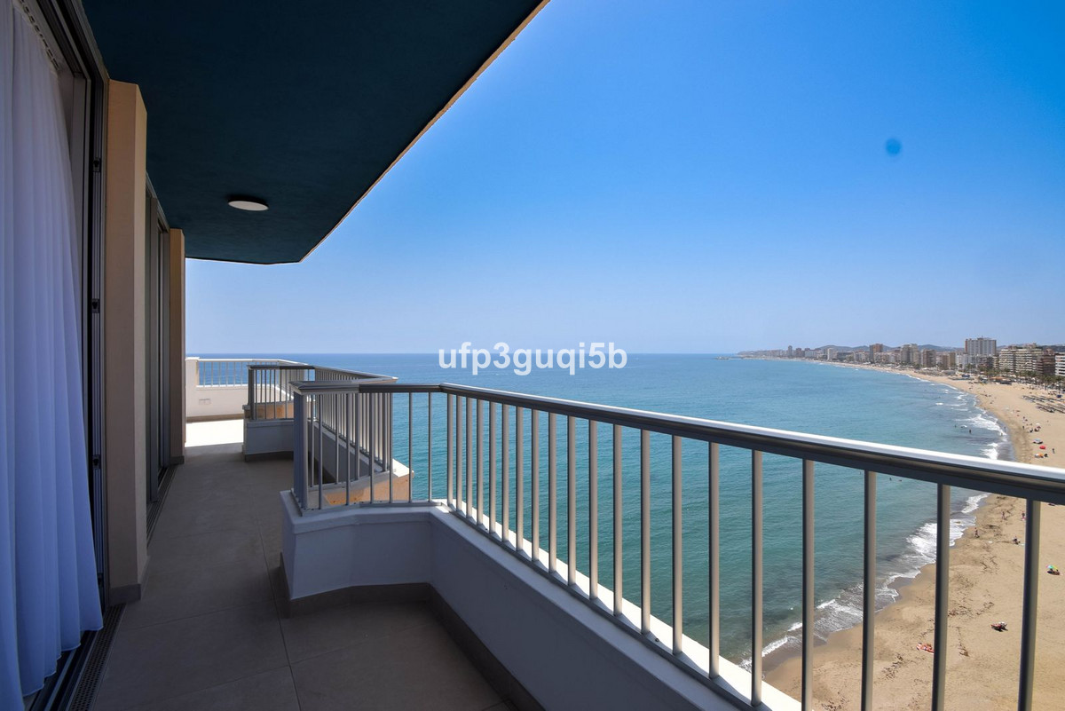 Penthouse te koop in Fuengirola | 3 slaapkamers H5353516