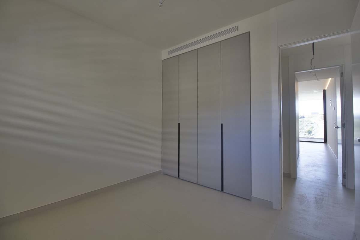 Appartement te koop in Fuengirola | 2 slaapkamers H5354254